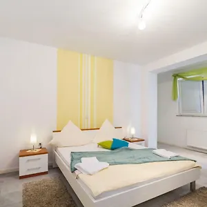 https://apartments-victoria-zadar-23000.hotelinzadar.com